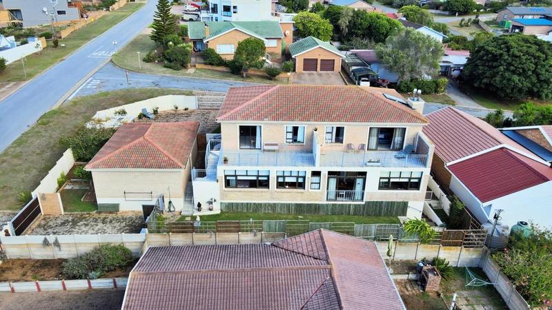 4 Bedroom Property for Sale in Stilbaai Wes Western Cape